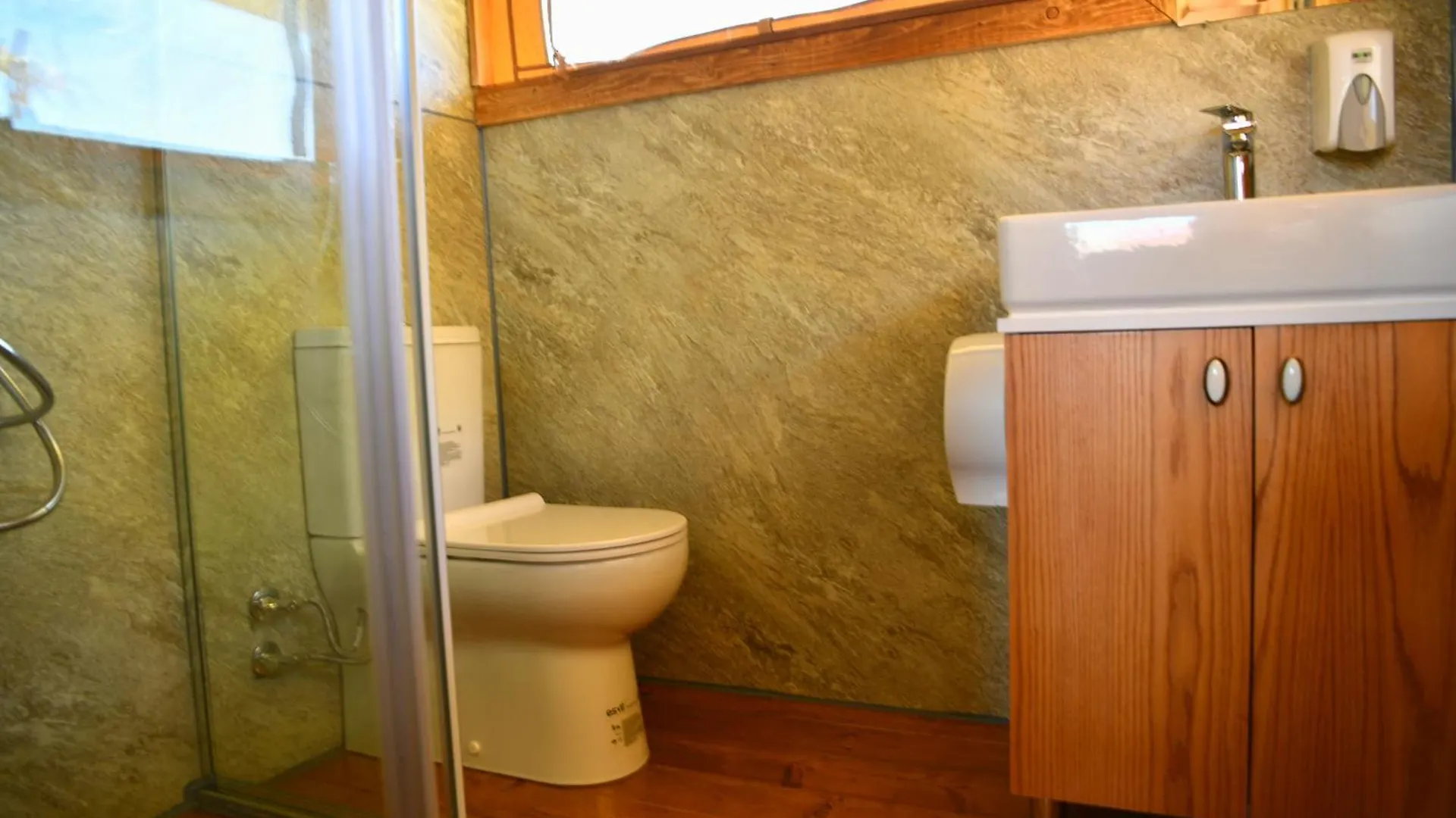 Glamping Albania Rafting Permet Hotel Luxury tent